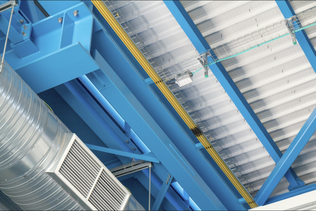 Ein fest verbautes industrielles Luftreinigungssystem der Firma Watron